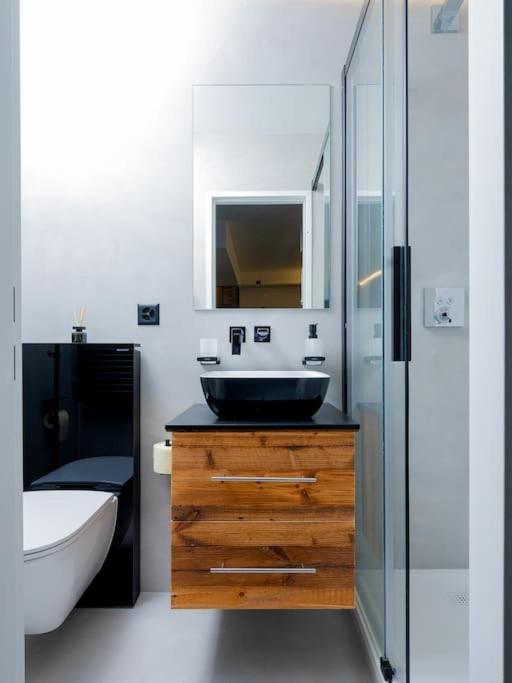 Small But Wow! Studio With Pool @ The Central Lake Crans-Montana Exterior foto